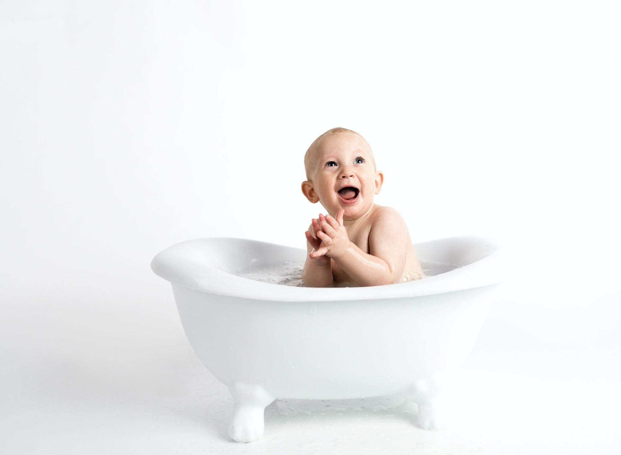 Bathing a Newborn: Expert Tips for New Parents