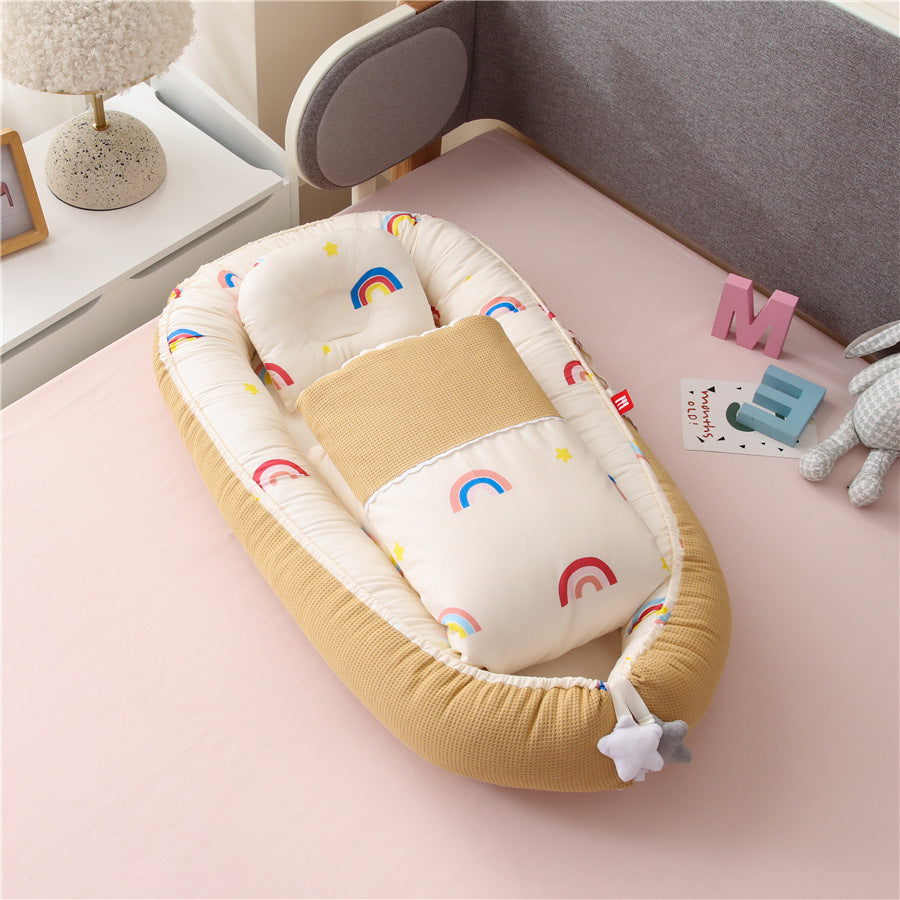 Portable Cotton Crib，Support Pillow and Quilt，Cozy Baby Bed，Convenient Travel Crib，Soft and Breathable